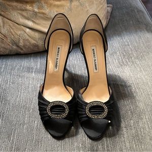 MANOLO BLAHNIK NIB BLACK SILK SEDARABY D’ORSAY CRYSTAL BUCKLE HEELS - SIZE 39.5